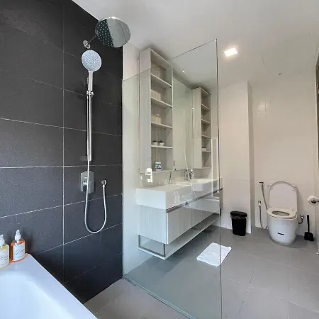 Luxe Suasana With Hot Tub By Yohome Homestay Johor Bahru Exterior photo