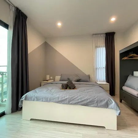 Luxe Suasana With Hot Tub By Yohome Homestay Johor Bahru Exterior photo