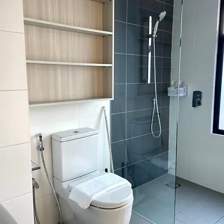Luxe Suasana With Hot Tub By Yohome Homestay Johor Bahru Exterior photo