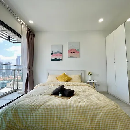 Luxe Suasana With Hot Tub By Yohome Homestay Johor Bahru Exterior photo