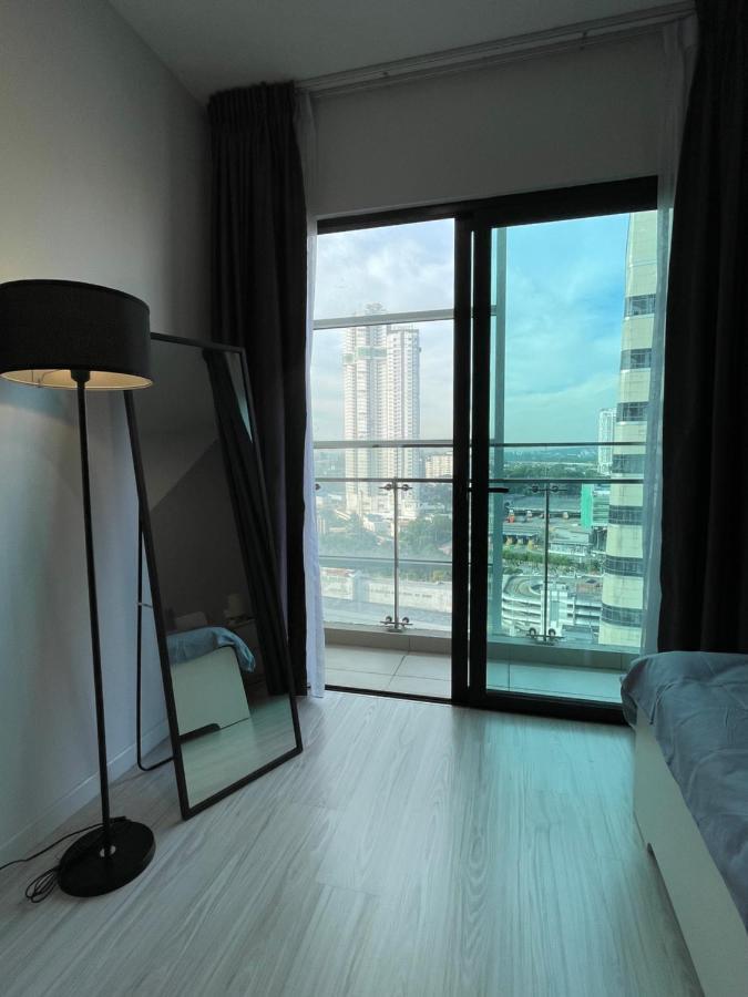 Luxe Suasana With Hot Tub By Yohome Johor Bahru