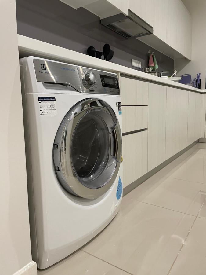 Luxe Suasana With Hot Tub By Yohome Apartment