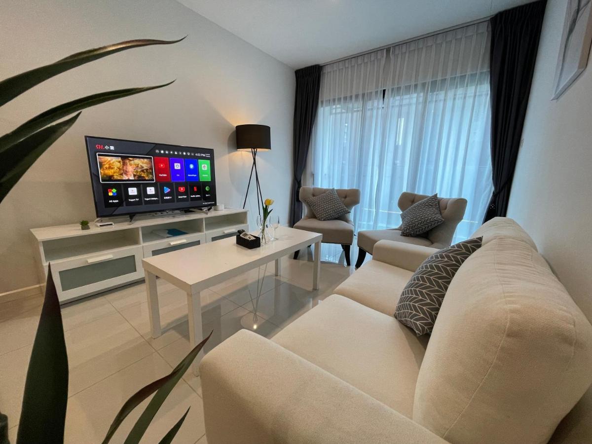 Luxe Suasana With Hot Tub By Yohome Apartment
