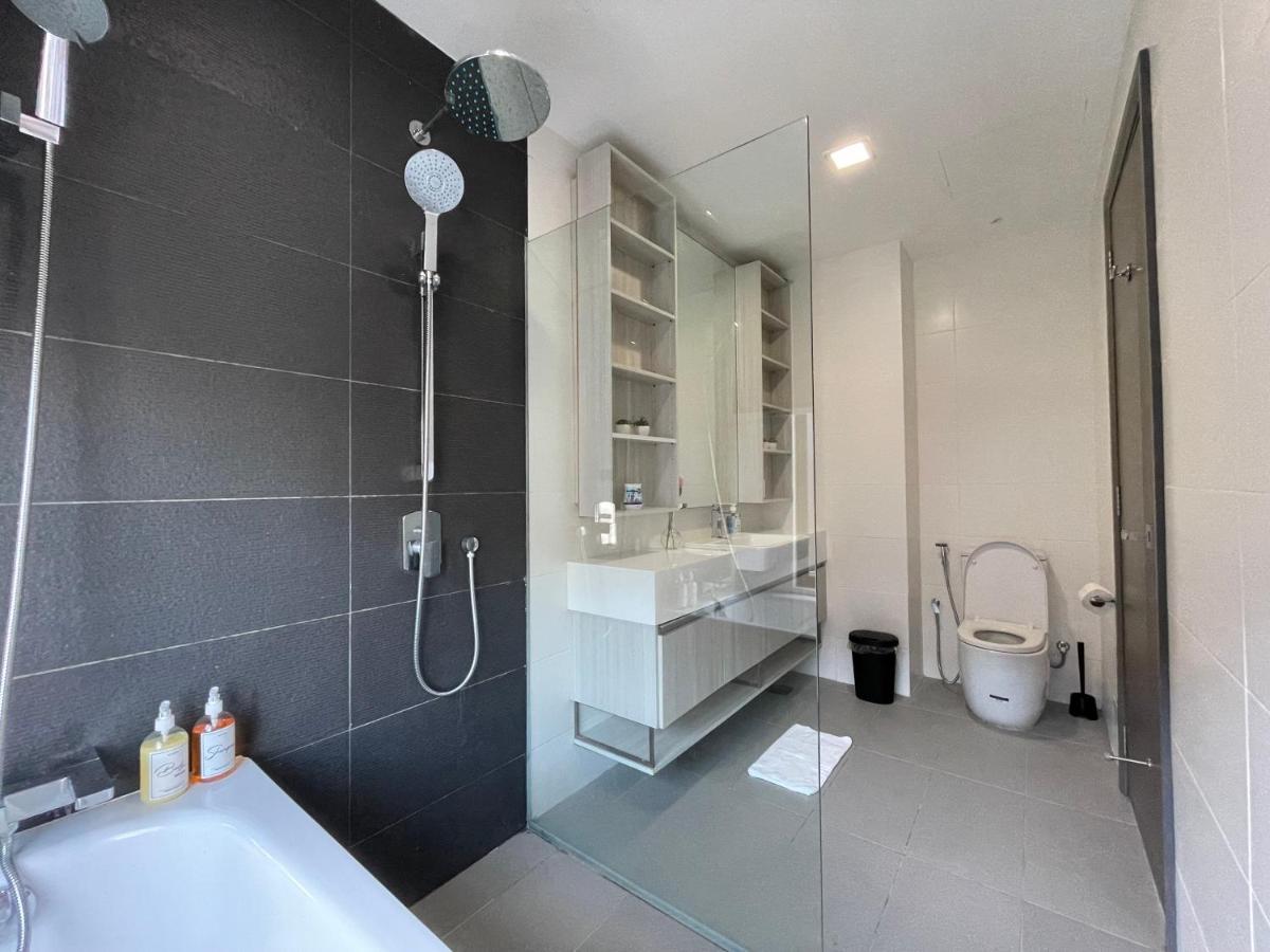 Apartment Luxe Suasana With Hot Tub By Yohome Johor Bahru