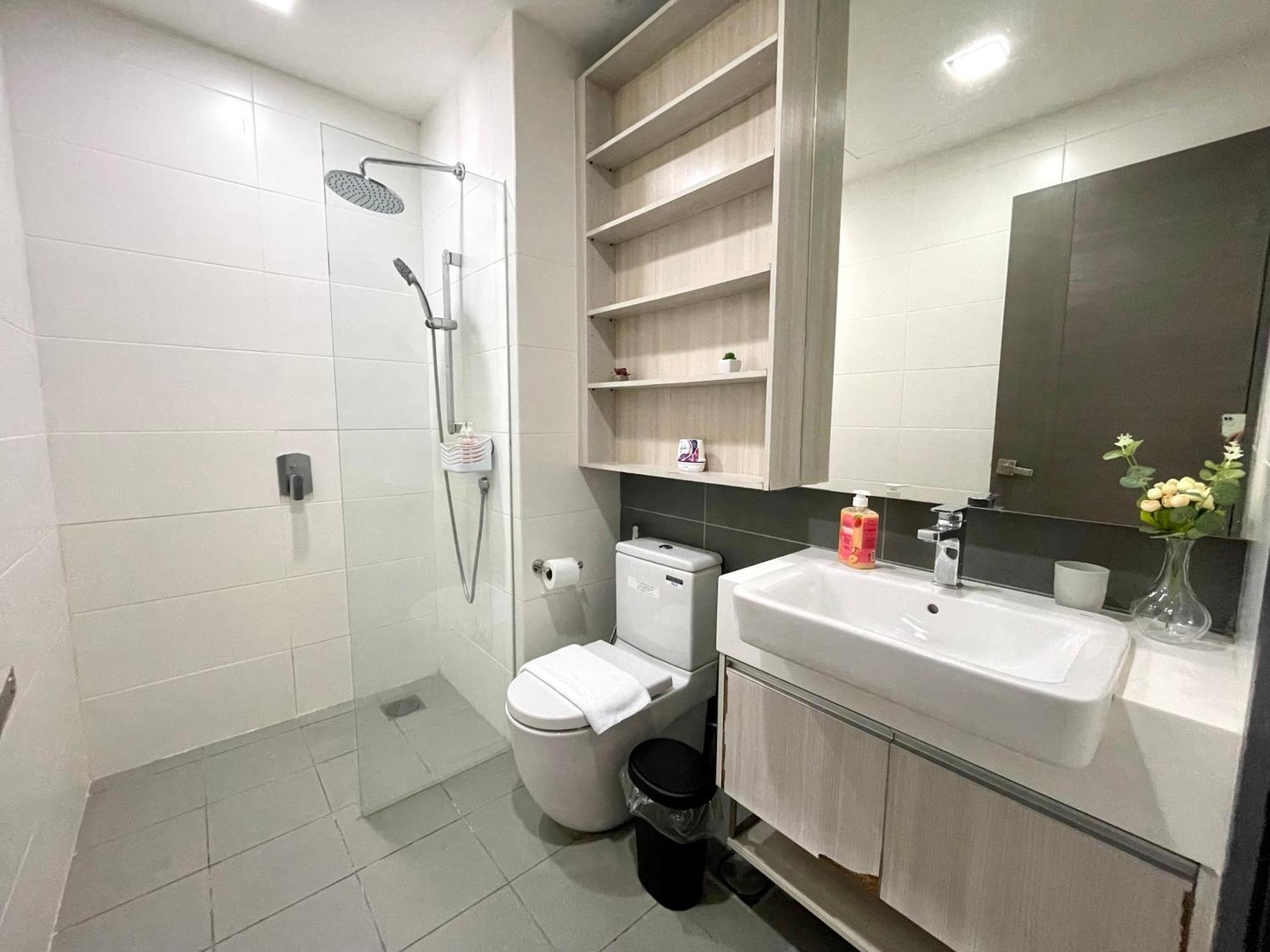 Luxe Suasana With Hot Tub By Yohome Apartment
