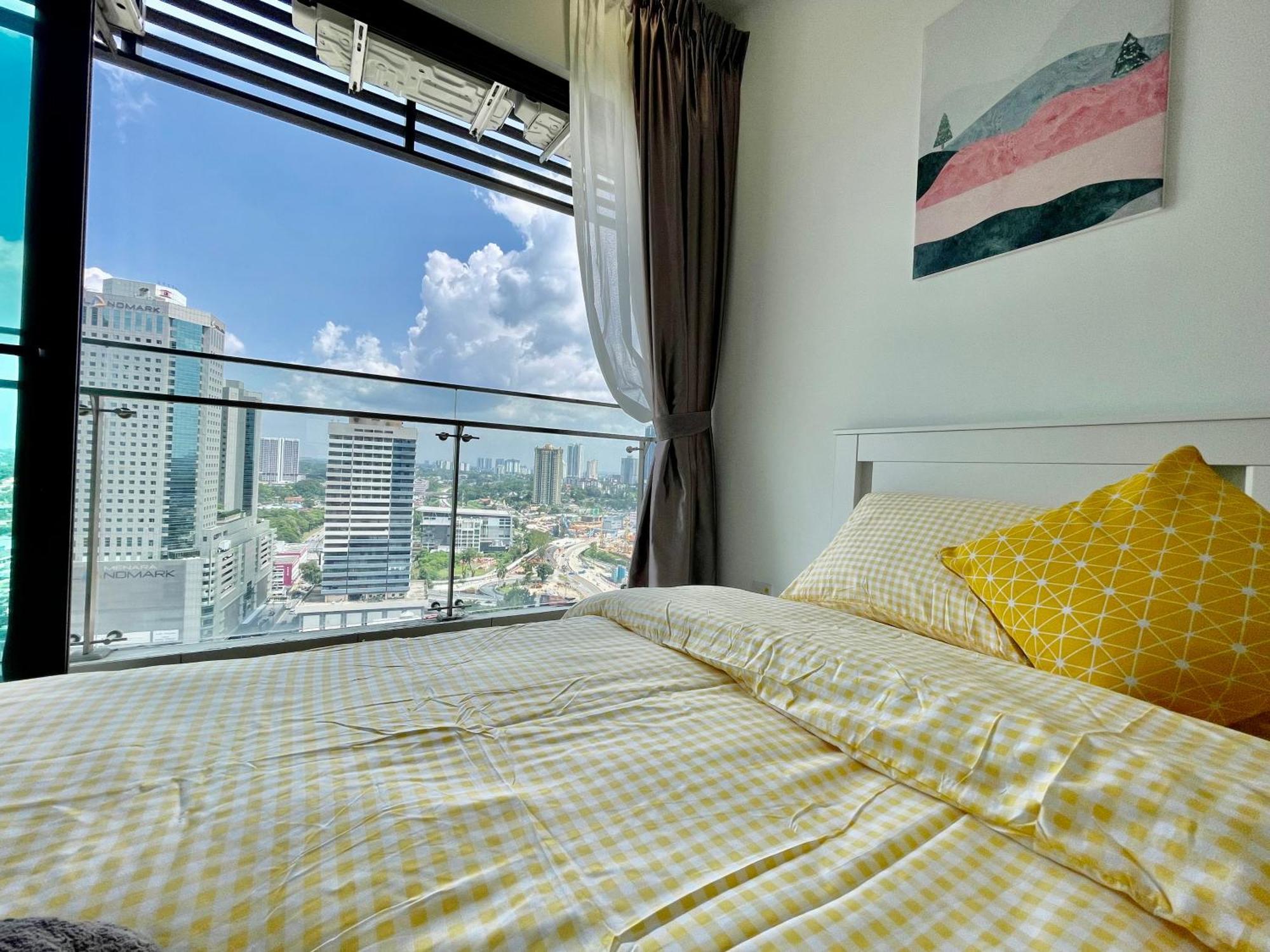 Luxe Suasana With Hot Tub By Yohome Apartment Johor Bahru