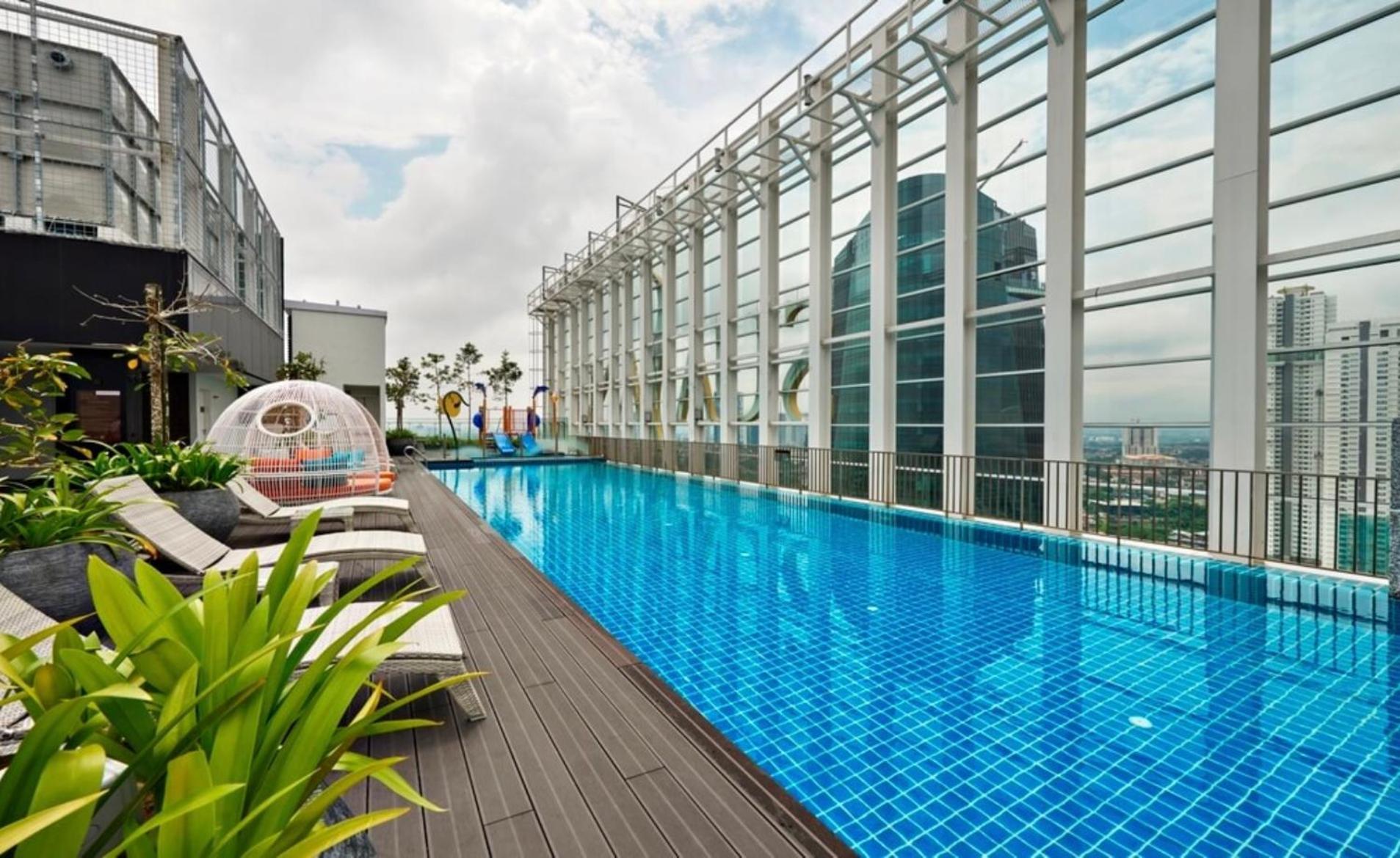 Luxe Suasana With Hot Tub By Yohome Apartment
